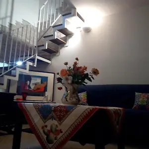Casa Maravigghia Aeroporto di Catania Fontana Rossa